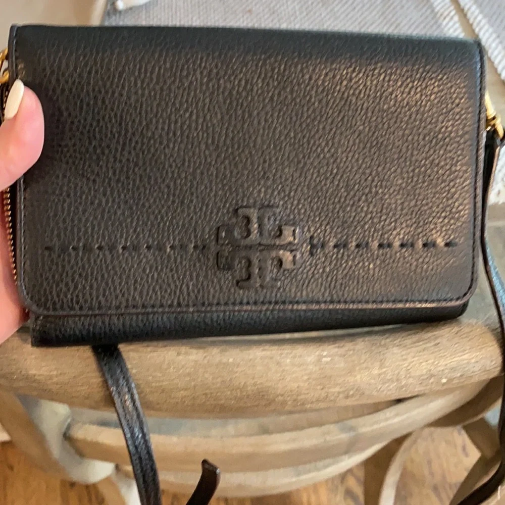 Tory Burch Black Leather Crossbody Bag - Picture 2 of 4